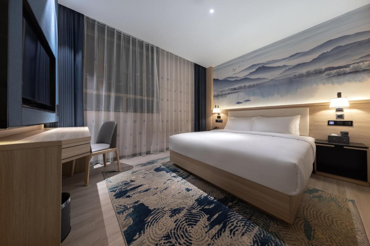 Ausotel By Argyle Baiyun International Airport Renhe Metro Exit B Guangzhou Exterior photo
